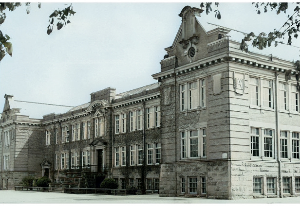 Cecil Rhodes School, Vancouver, BC, Canada