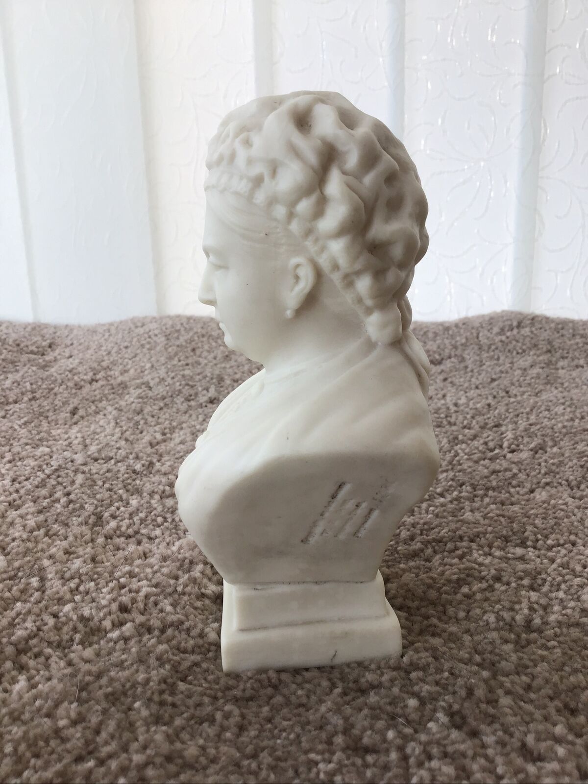 Queen Victoria WH Goss Parian Bust 1886.