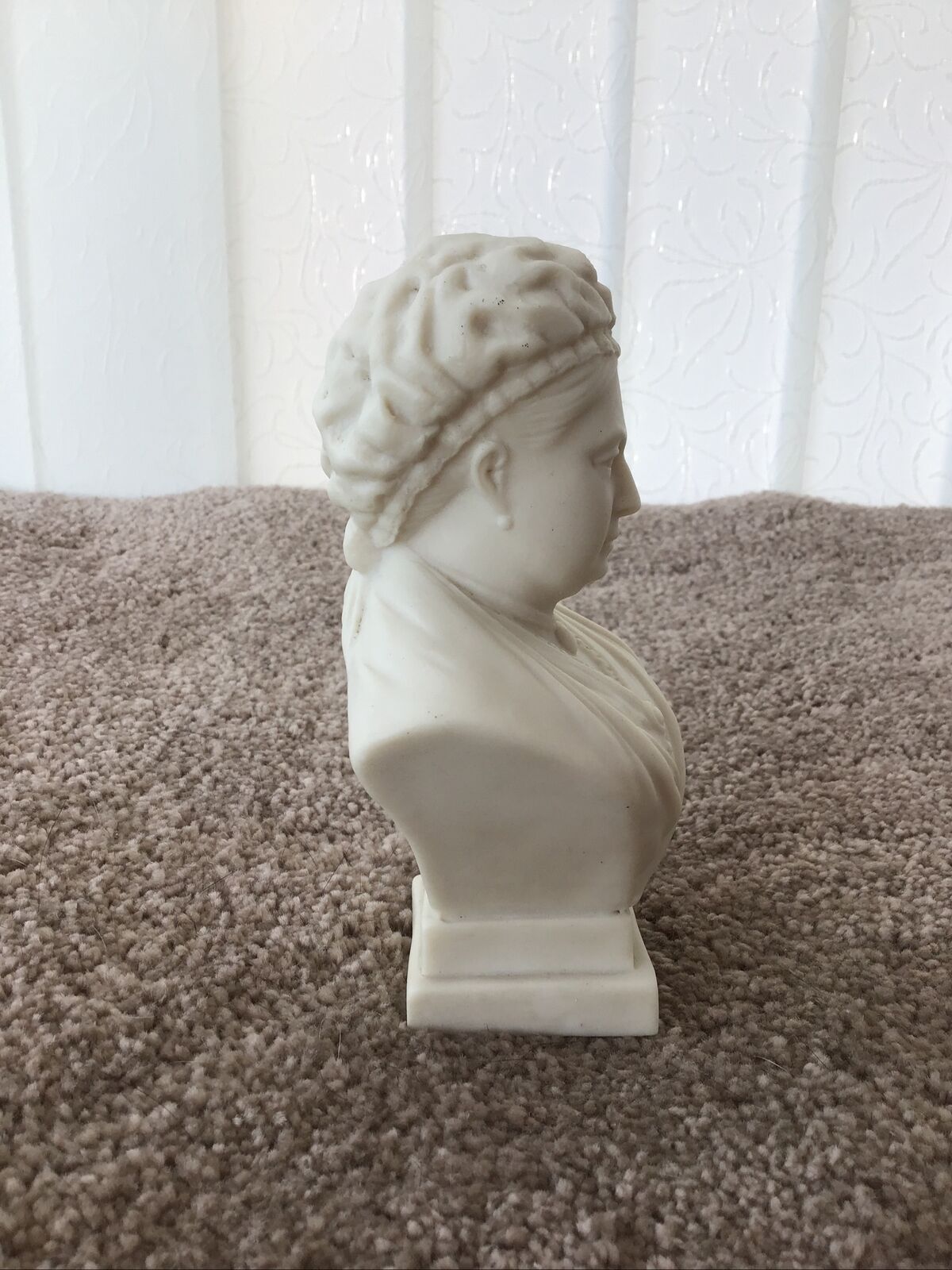 Queen Victoria WH Goss Parian Bust 1886.